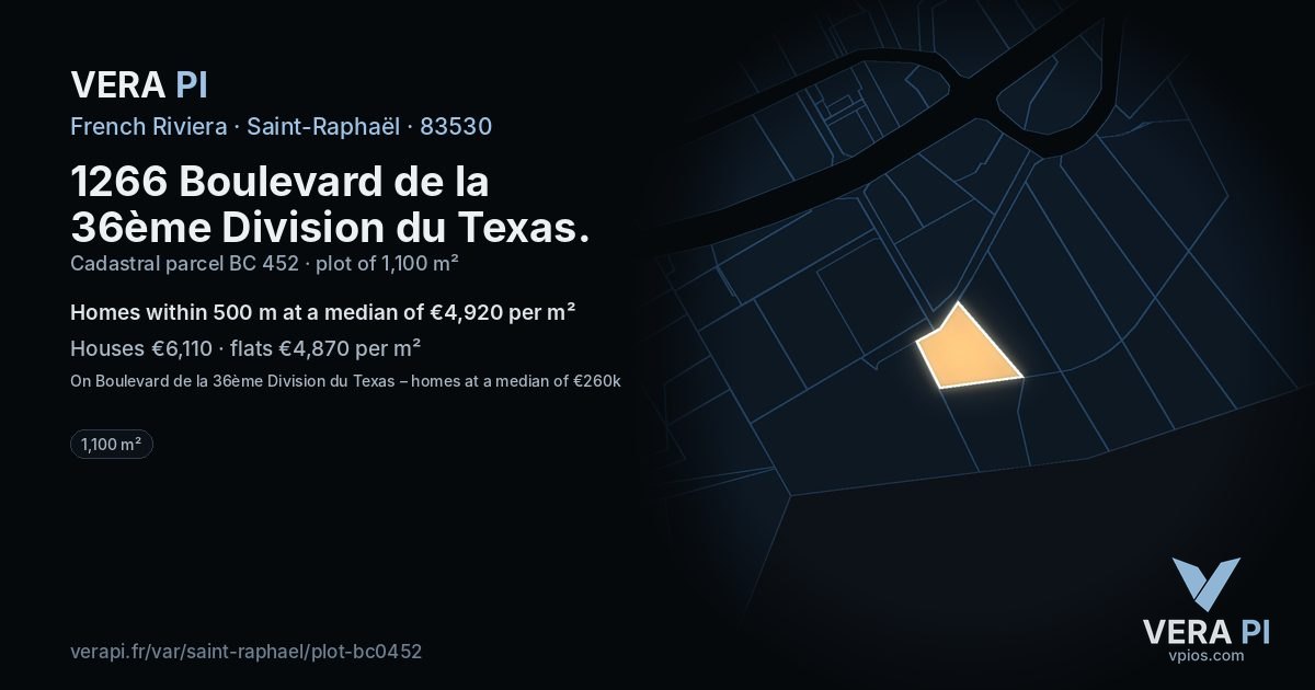1266 Boulevard de la 36ème Division du Texas, Saint-Raphaël at night – the plot lit, the parcels around coloured by the prices near them