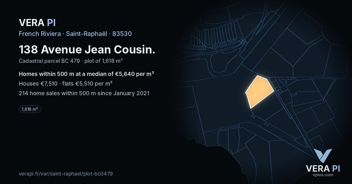 138 Avenue Jean Cousin, Saint-Raphaël at night – the plot lit, the parcels around coloured by the prices near them