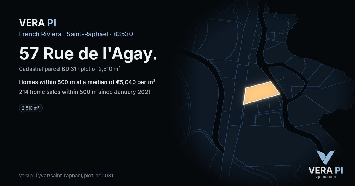 57 Rue de l'Agay, Saint-Raphaël at night – the plot lit, the parcels around coloured by the prices near them