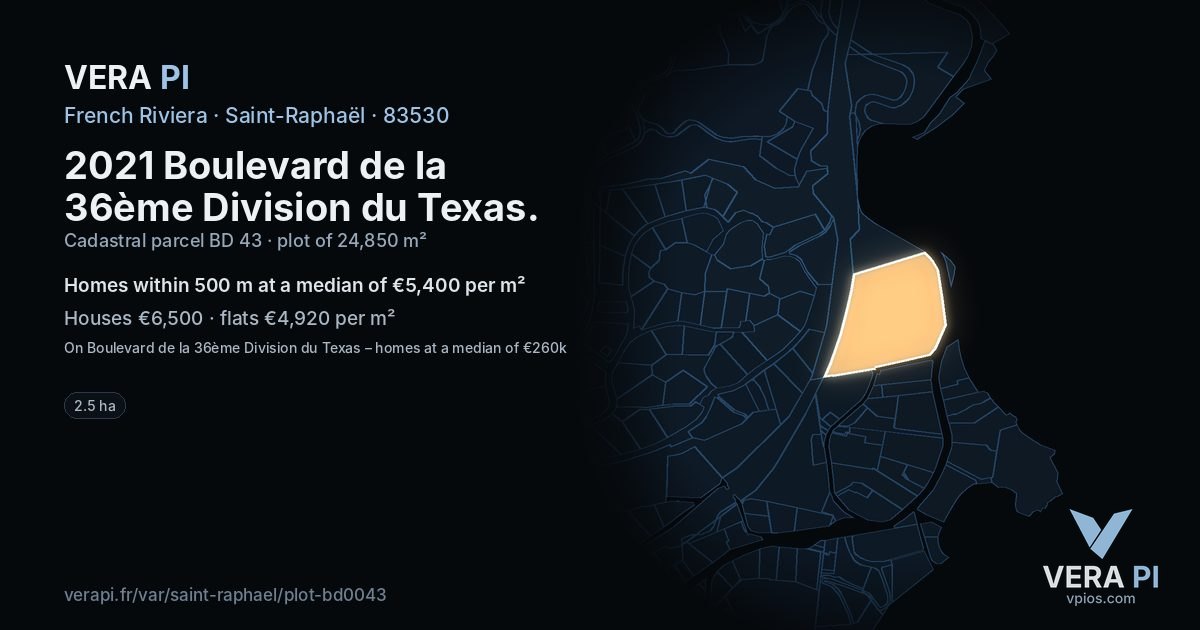 2021 Boulevard de la 36ème Division du Texas, Saint-Raphaël at night – the plot lit, the parcels around coloured by the prices near them