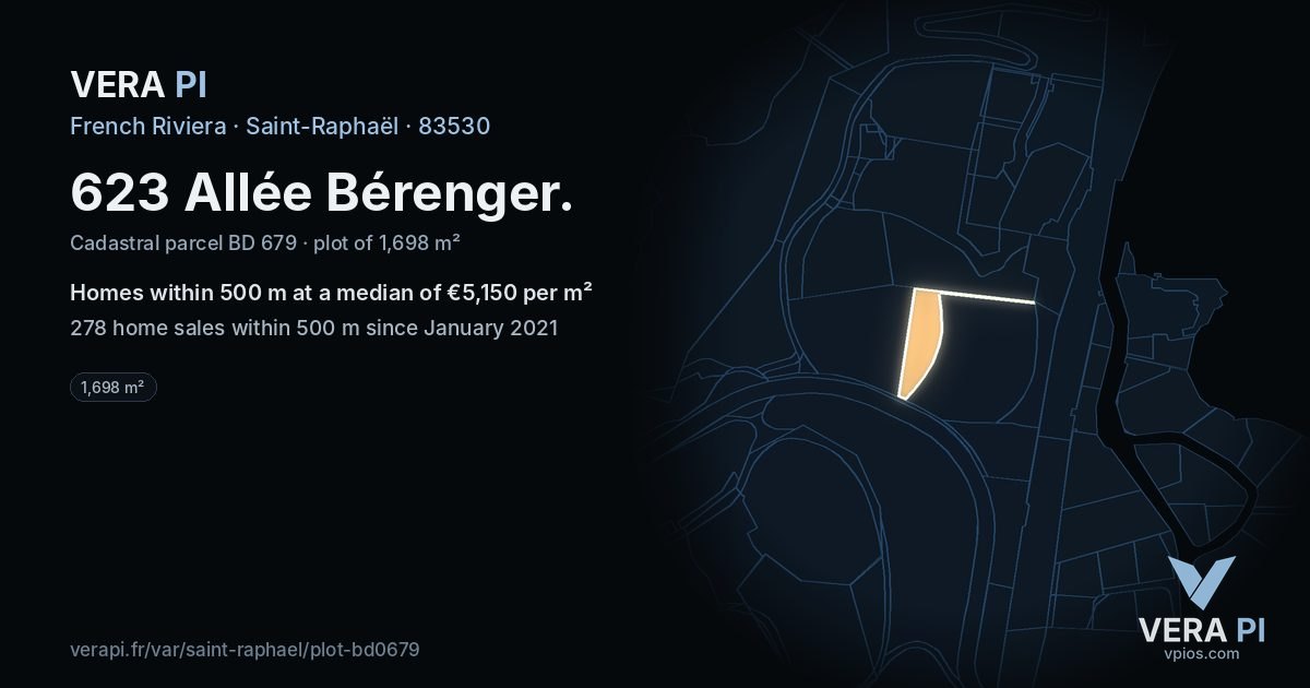 623 Allée Bérenger, Saint-Raphaël at night – the plot lit, the parcels around coloured by the prices near them