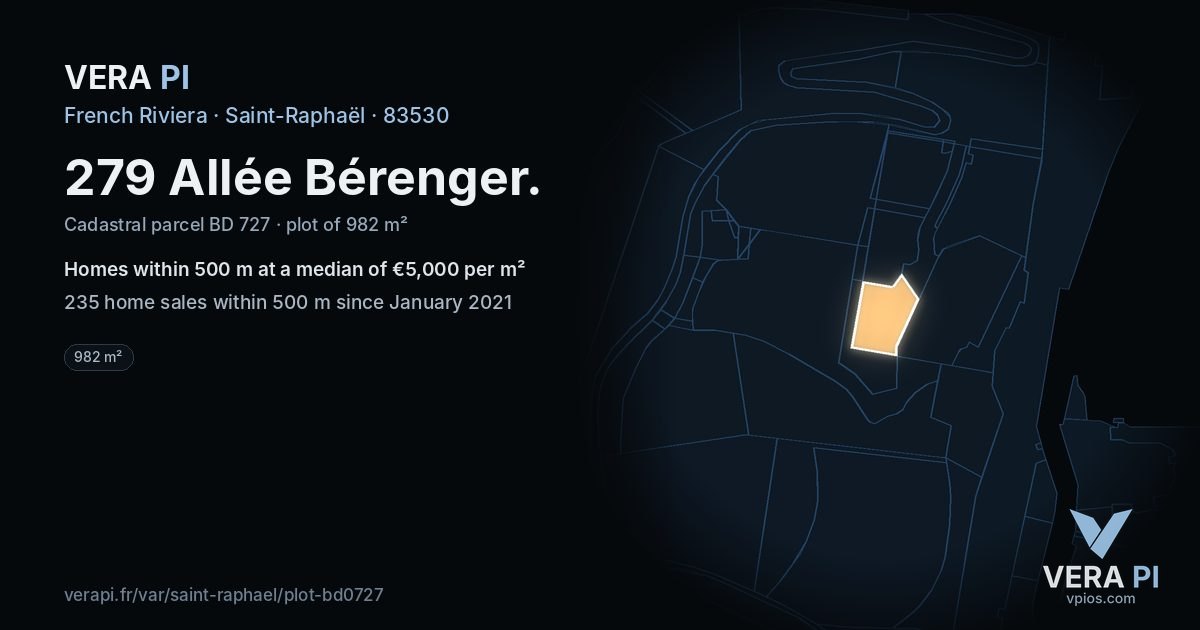 279 Allée Bérenger, Saint-Raphaël at night – the plot lit, the parcels around coloured by the prices near them