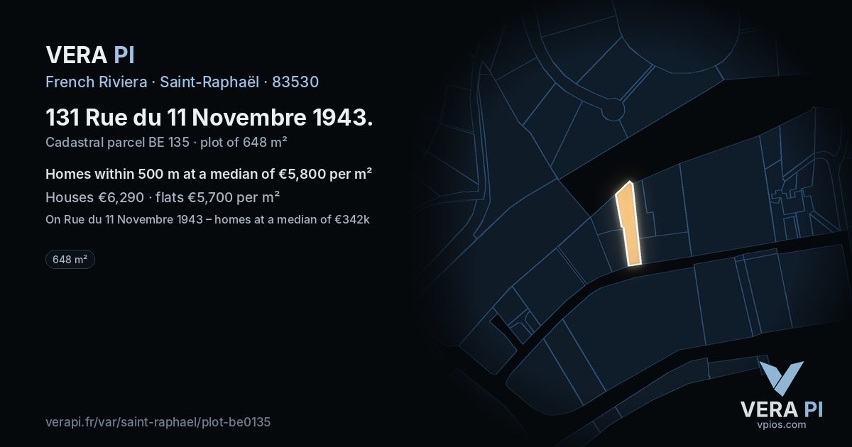 131 Rue du 11 Novembre 1943, Saint-Raphaël at night – the plot lit, the parcels around coloured by the prices near them