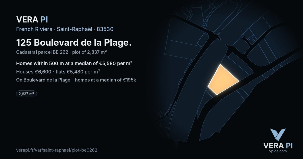 125 Boulevard de la Plage, Saint-Raphaël at night – the plot lit, the parcels around coloured by the prices near them