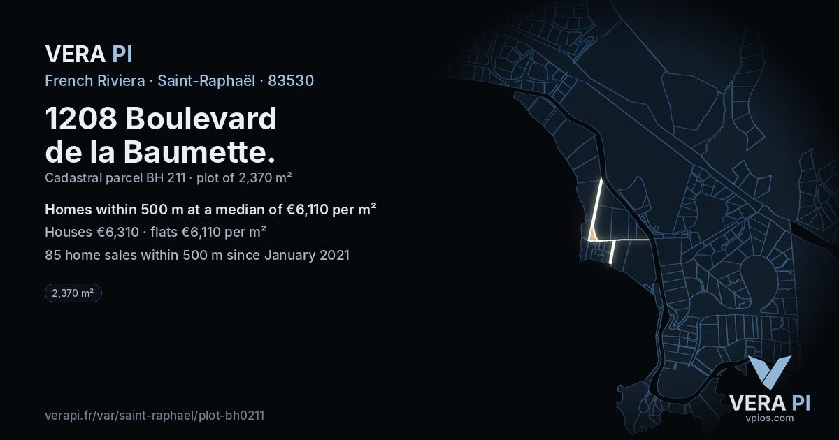 1208 Boulevard de la Baumette, Saint-Raphaël at night – the plot lit, the parcels around coloured by the prices near them