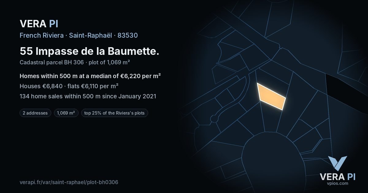 55 Impasse de la Baumette, Saint-Raphaël at night – the plot lit, the parcels around coloured by the prices near them