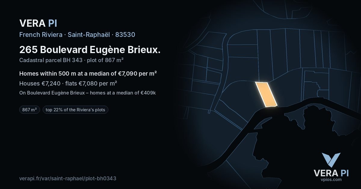 265 Boulevard Eugène Brieux, Saint-Raphaël at night – the plot lit, the parcels around coloured by the prices near them