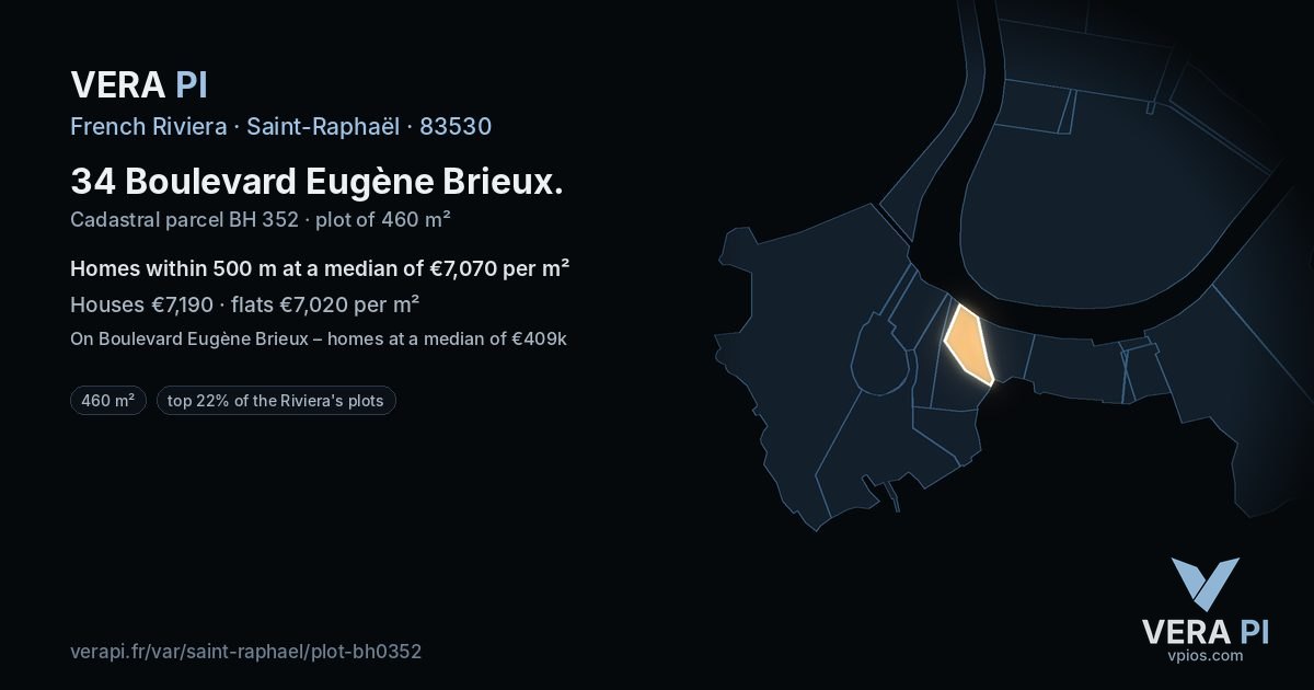 34 Boulevard Eugène Brieux, Saint-Raphaël at night – the plot lit, the parcels around coloured by the prices near them