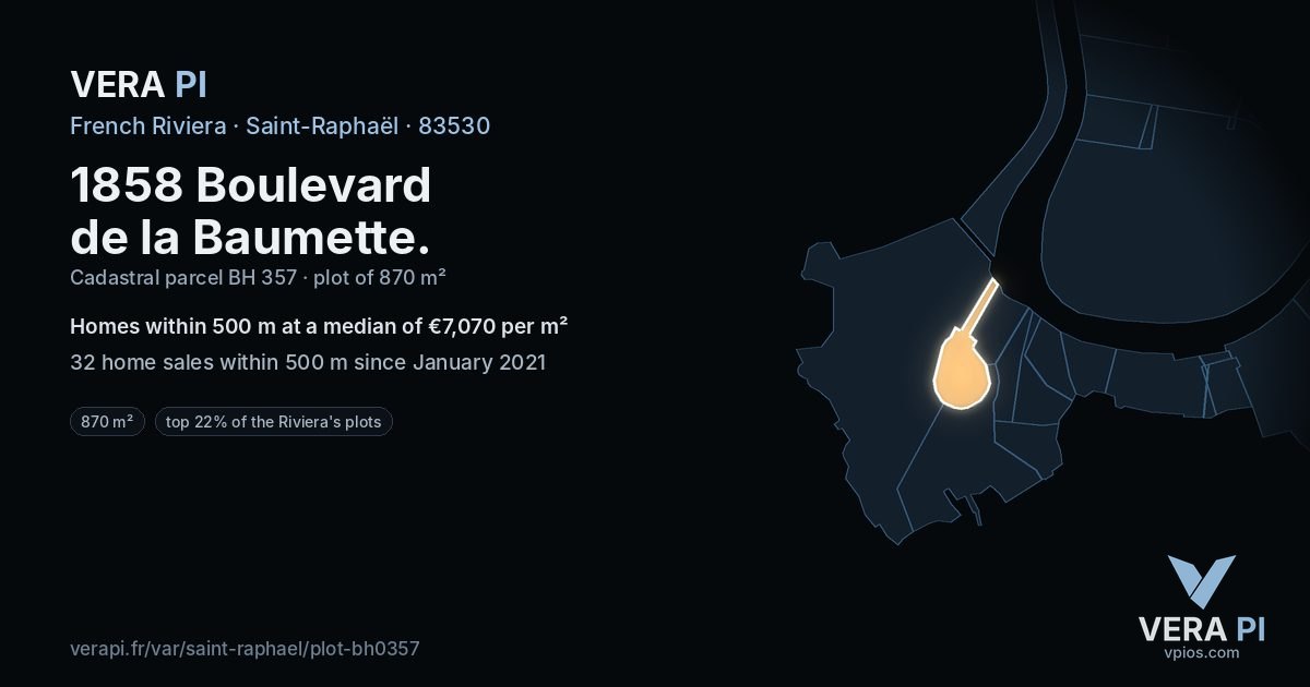 1858 Boulevard de la Baumette, Saint-Raphaël at night – the plot lit, the parcels around coloured by the prices near them