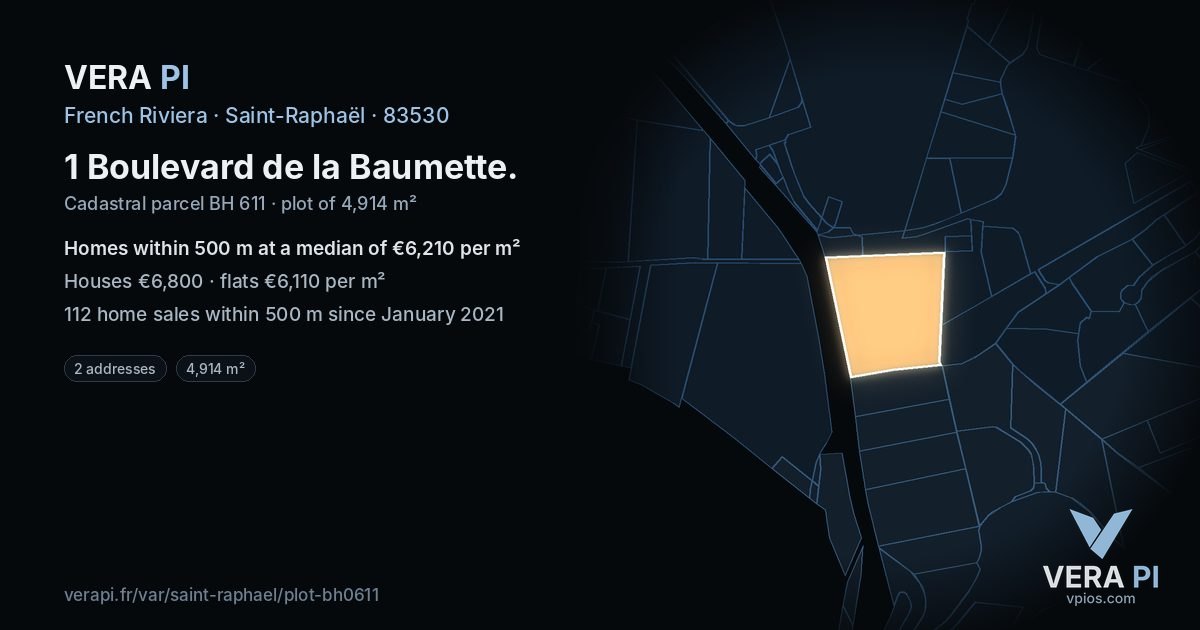 1 Boulevard de la Baumette, Saint-Raphaël at night – the plot lit, the parcels around coloured by the prices near them