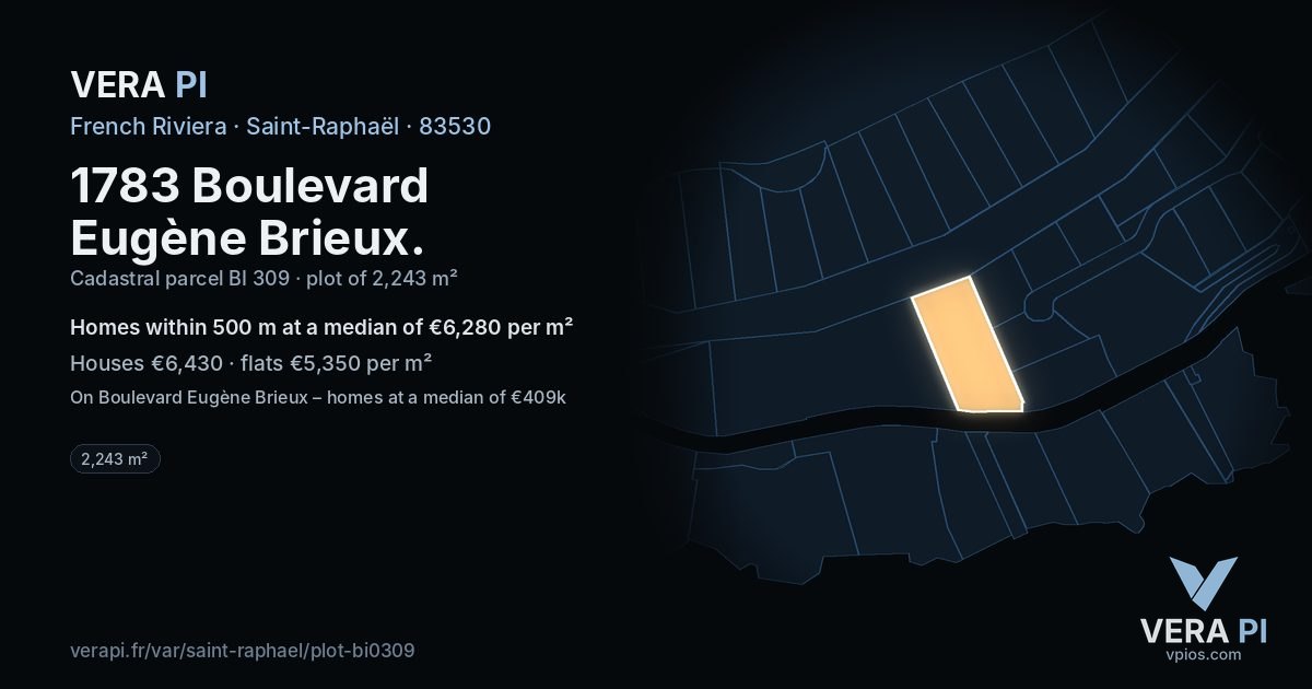 1783 Boulevard Eugène Brieux, Saint-Raphaël at night – the plot lit, the parcels around coloured by the prices near them