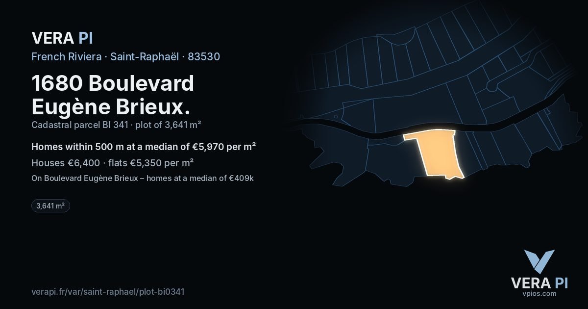 1680 Boulevard Eugène Brieux, Saint-Raphaël at night – the plot lit, the parcels around coloured by the prices near them