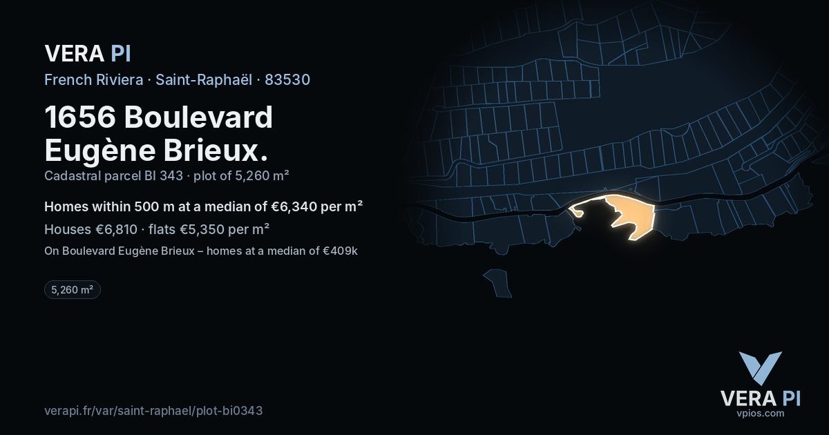 1656 Boulevard Eugène Brieux, Saint-Raphaël at night – the plot lit, the parcels around coloured by the prices near them