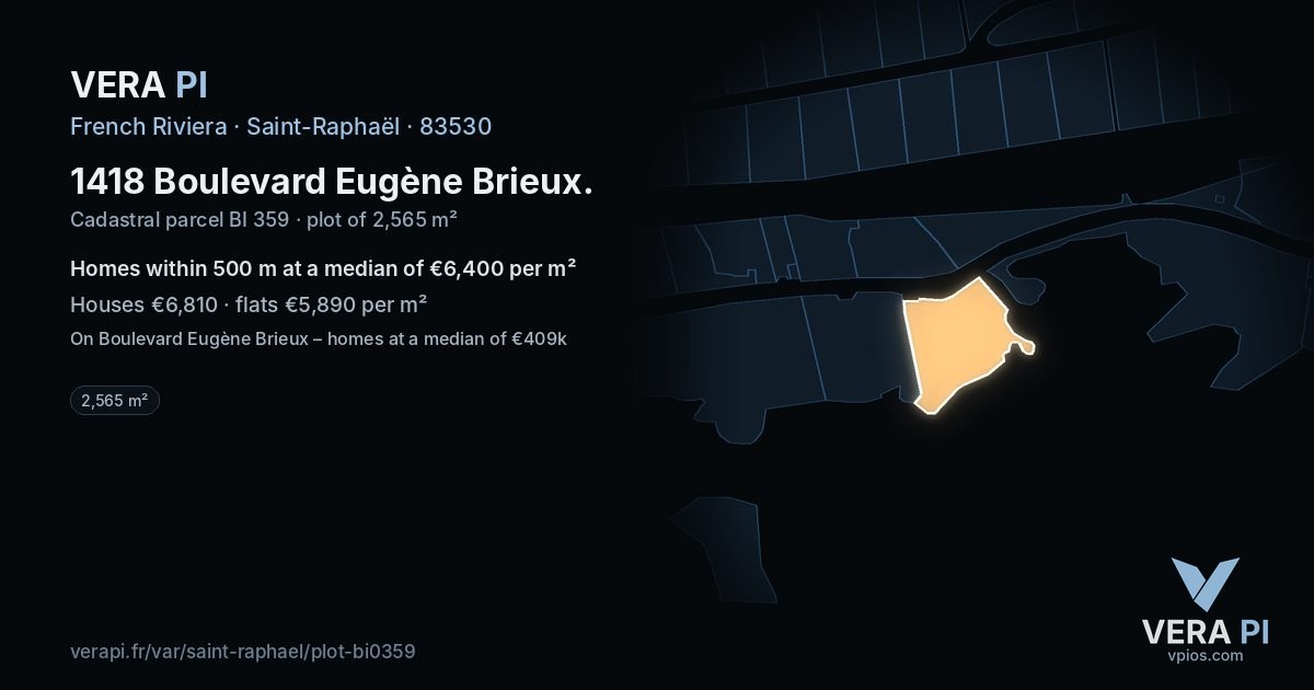 1418 Boulevard Eugène Brieux, Saint-Raphaël at night – the plot lit, the parcels around coloured by the prices near them