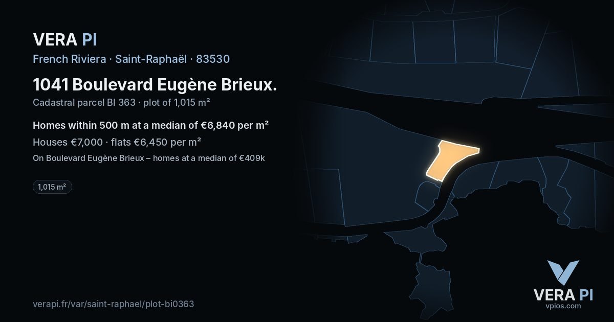 1041 Boulevard Eugène Brieux, Saint-Raphaël at night – the plot lit, the parcels around coloured by the prices near them