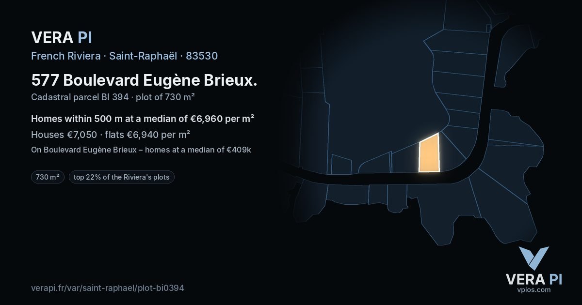 577 Boulevard Eugène Brieux, Saint-Raphaël at night – the plot lit, the parcels around coloured by the prices near them