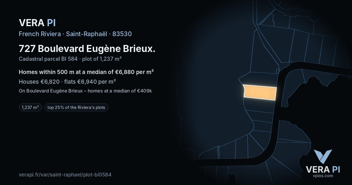 727 Boulevard Eugène Brieux, Saint-Raphaël at night – the plot lit, the parcels around coloured by the prices near them