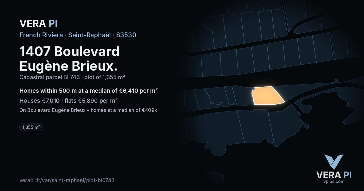 1407 Boulevard Eugène Brieux, Saint-Raphaël at night – the plot lit, the parcels around coloured by the prices near them