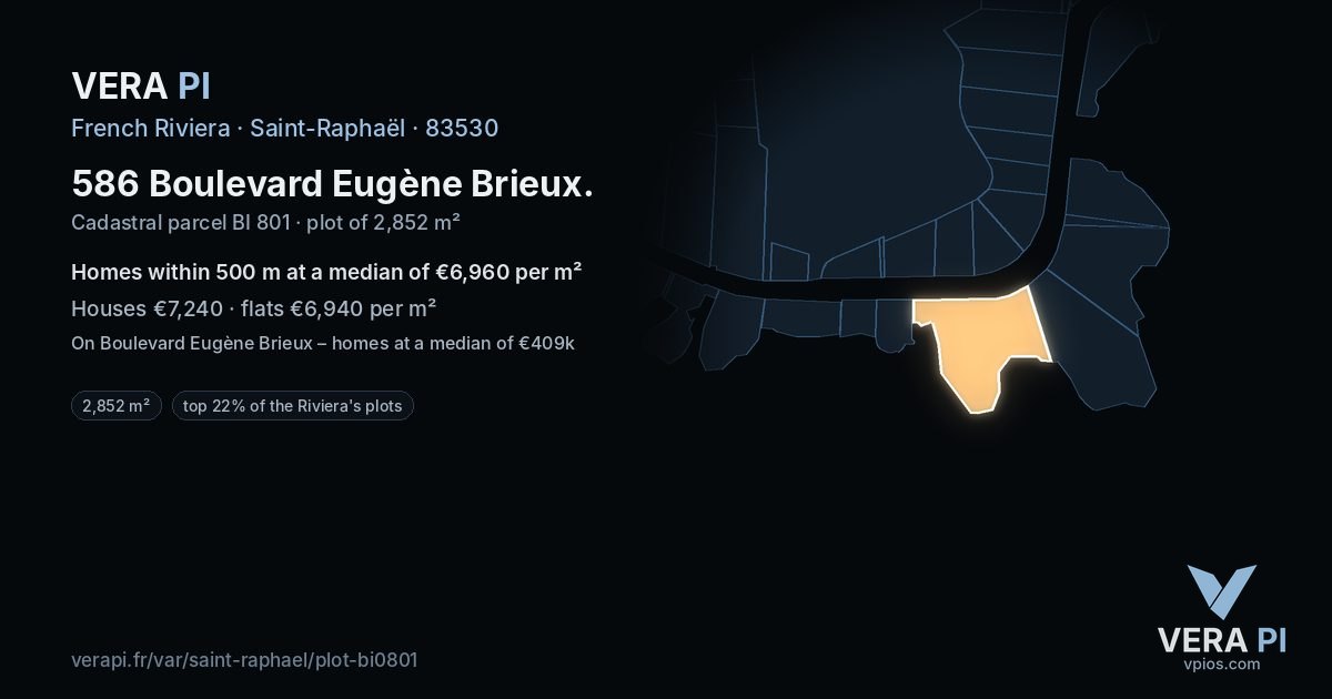 586 Boulevard Eugène Brieux, Saint-Raphaël at night – the plot lit, the parcels around coloured by the prices near them