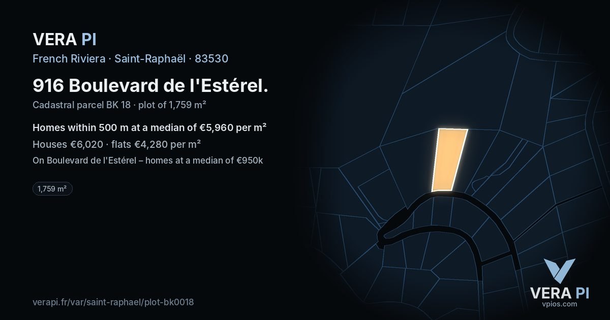 916 Boulevard de l'Estérel, Saint-Raphaël at night – the plot lit, the parcels around coloured by the prices near them