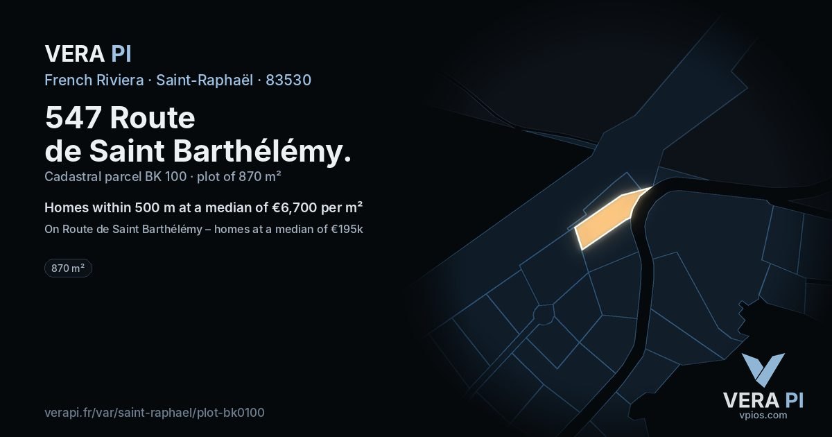 547 Route de Saint Barthélémy, Saint-Raphaël at night – the plot lit, the parcels around coloured by the prices near them