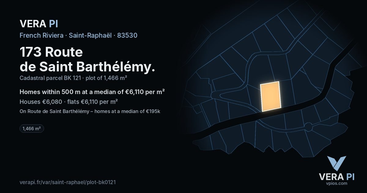 173 Route de Saint Barthélémy, Saint-Raphaël at night – the plot lit, the parcels around coloured by the prices near them