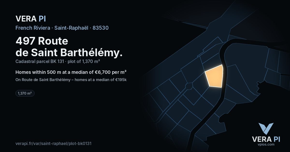 497 Route de Saint Barthélémy, Saint-Raphaël at night – the plot lit, the parcels around coloured by the prices near them