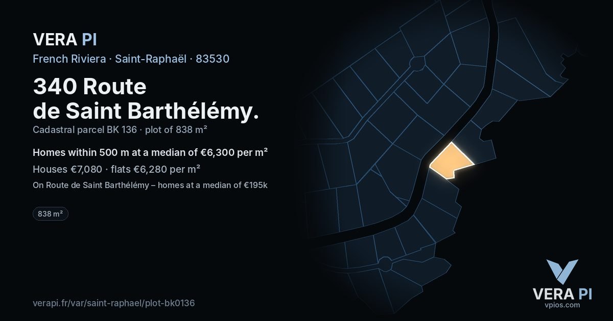 340 Route de Saint Barthélémy, Saint-Raphaël at night – the plot lit, the parcels around coloured by the prices near them