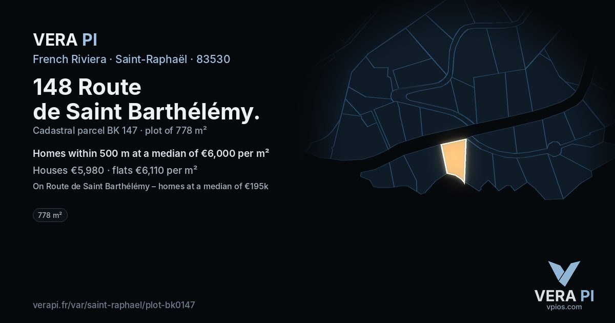 148 Route de Saint Barthélémy, Saint-Raphaël at night – the plot lit, the parcels around coloured by the prices near them