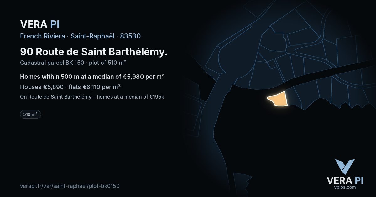 90 Route de Saint Barthélémy, Saint-Raphaël at night – the plot lit, the parcels around coloured by the prices near them