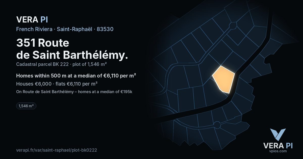 351 Route de Saint Barthélémy, Saint-Raphaël at night – the plot lit, the parcels around coloured by the prices near them