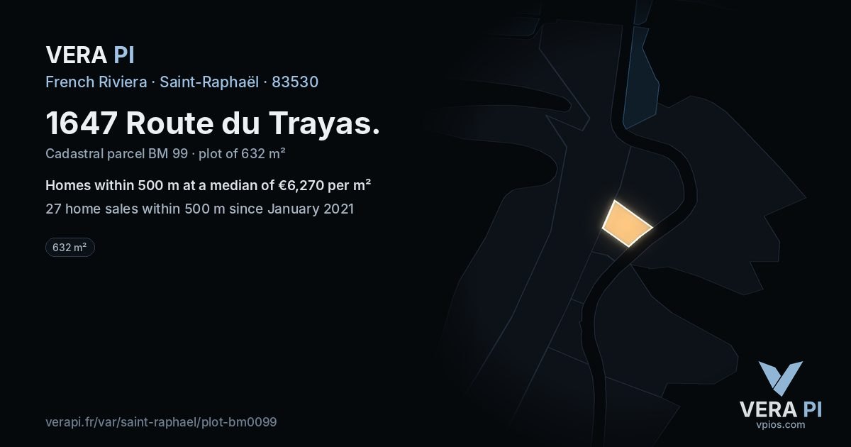 1647 Route du Trayas, Saint-Raphaël at night – the plot lit, the parcels around coloured by the prices near them