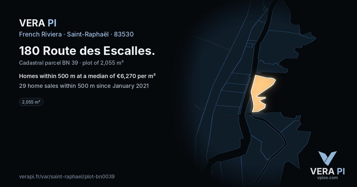 180 Route des Escalles, Saint-Raphaël at night – the plot lit, the parcels around coloured by the prices near them