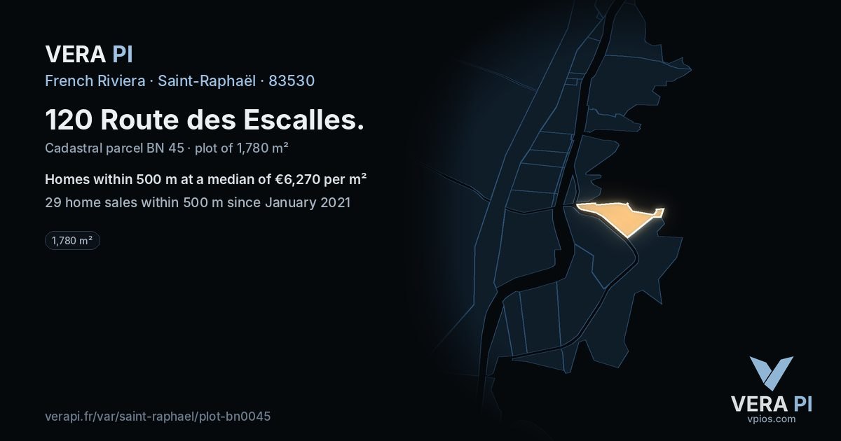 120 Route des Escalles, Saint-Raphaël at night – the plot lit, the parcels around coloured by the prices near them