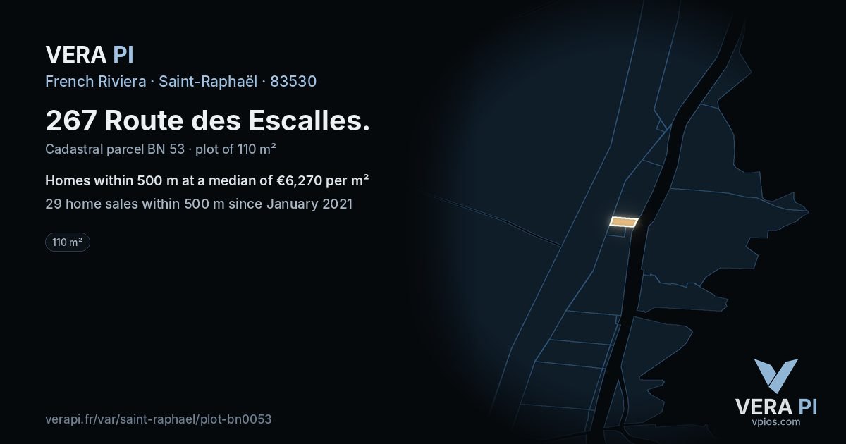 267 Route des Escalles, Saint-Raphaël at night – the plot lit, the parcels around coloured by the prices near them