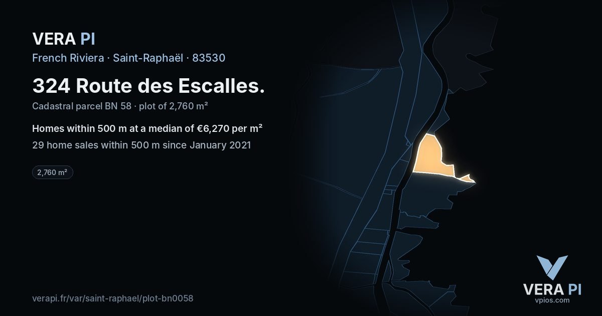 324 Route des Escalles, Saint-Raphaël at night – the plot lit, the parcels around coloured by the prices near them