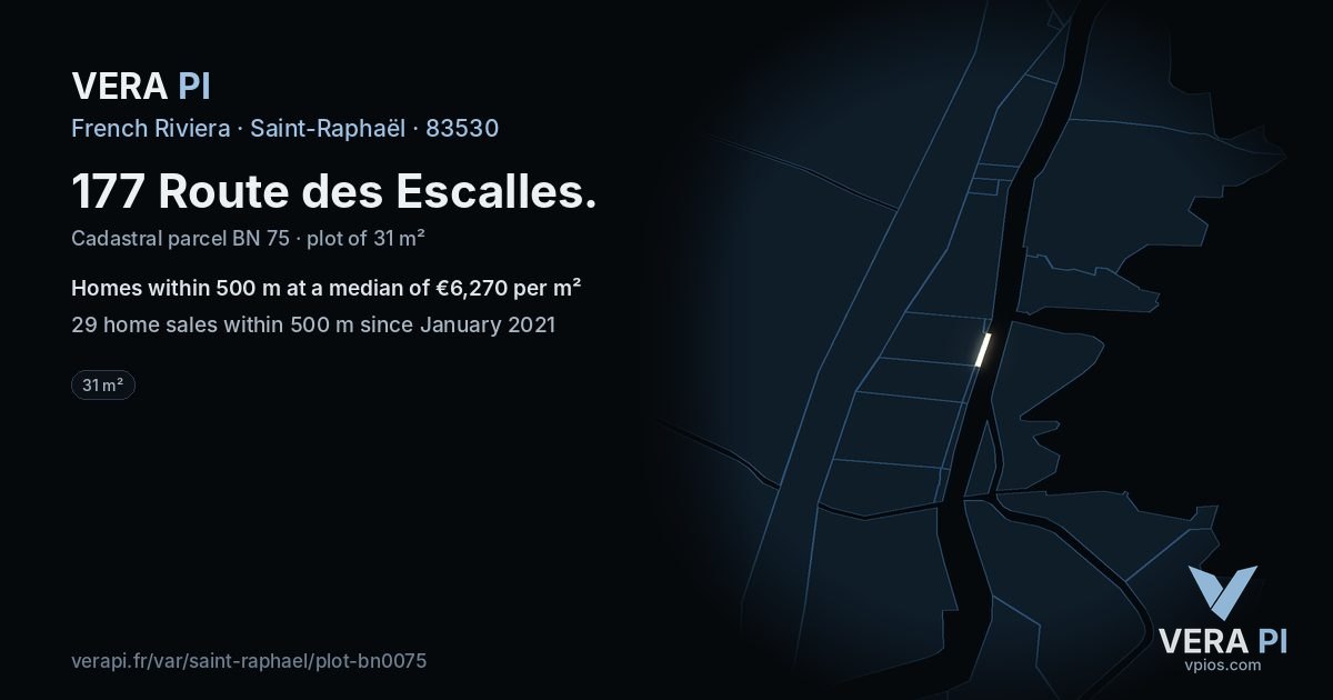 177 Route des Escalles, Saint-Raphaël at night – the plot lit, the parcels around coloured by the prices near them