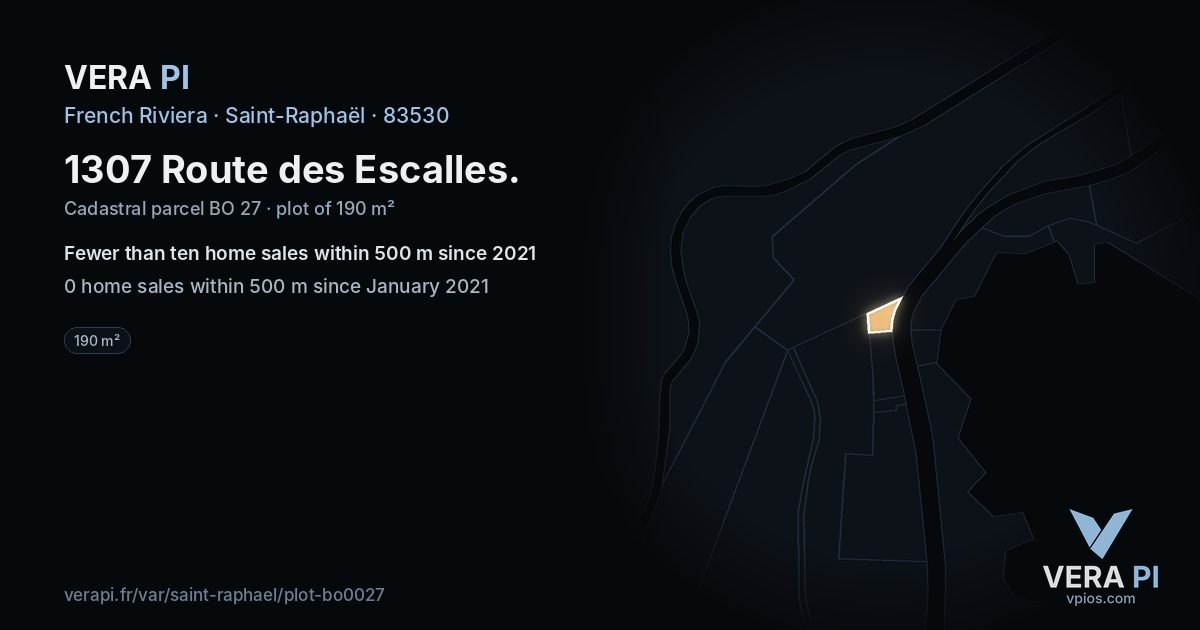 1307 Route des Escalles, Saint-Raphaël at night – the plot lit, the parcels around coloured by the prices near them
