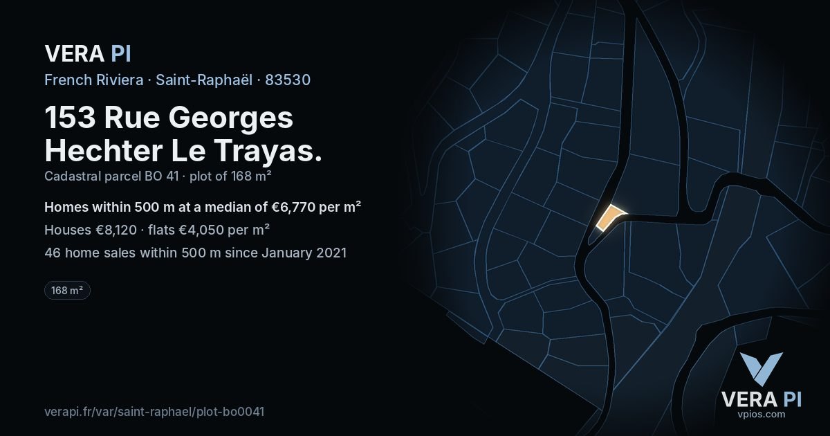 153 Rue Georges Hechter Le Trayas, Saint-Raphaël at night – the plot lit, the parcels around coloured by the prices near them