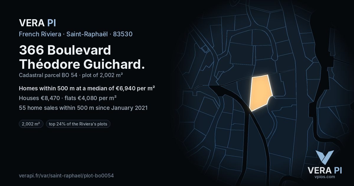 366 Boulevard Théodore Guichard, Saint-Raphaël at night – the plot lit, the parcels around coloured by the prices near them