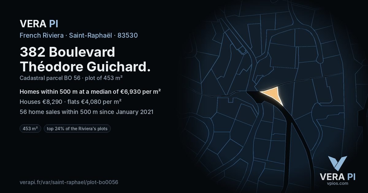 382 Boulevard Théodore Guichard, Saint-Raphaël at night – the plot lit, the parcels around coloured by the prices near them