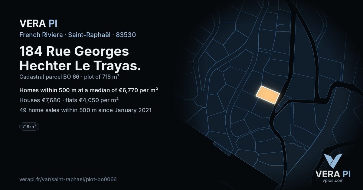 184 Rue Georges Hechter Le Trayas, Saint-Raphaël at night – the plot lit, the parcels around coloured by the prices near them