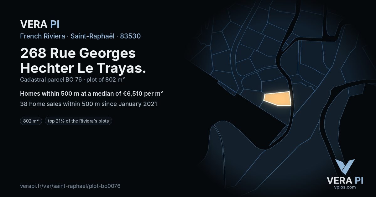 268 Rue Georges Hechter Le Trayas, Saint-Raphaël at night – the plot lit, the parcels around coloured by the prices near them