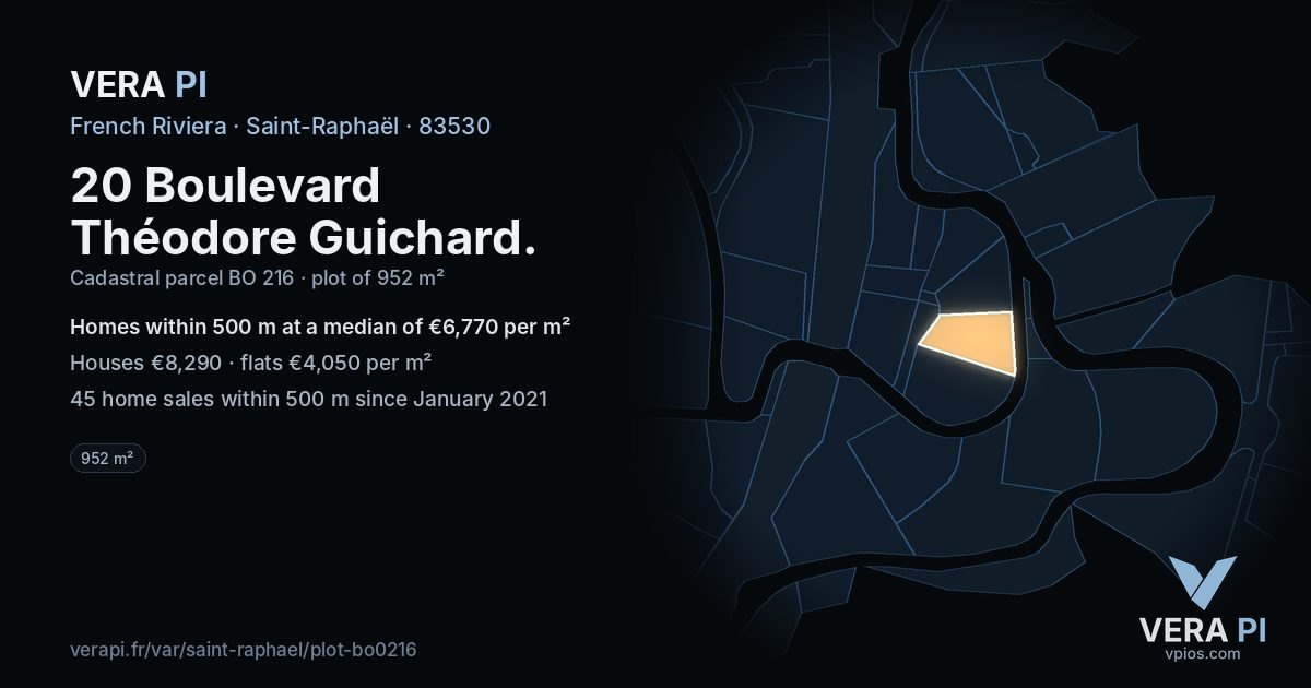 20 Boulevard Théodore Guichard, Saint-Raphaël at night – the plot lit, the parcels around coloured by the prices near them