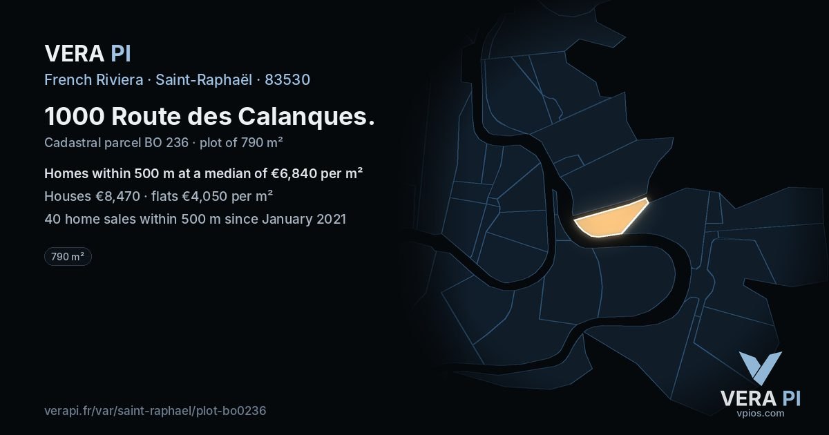 1000 Route des Calanques, Saint-Raphaël at night – the plot lit, the parcels around coloured by the prices near them