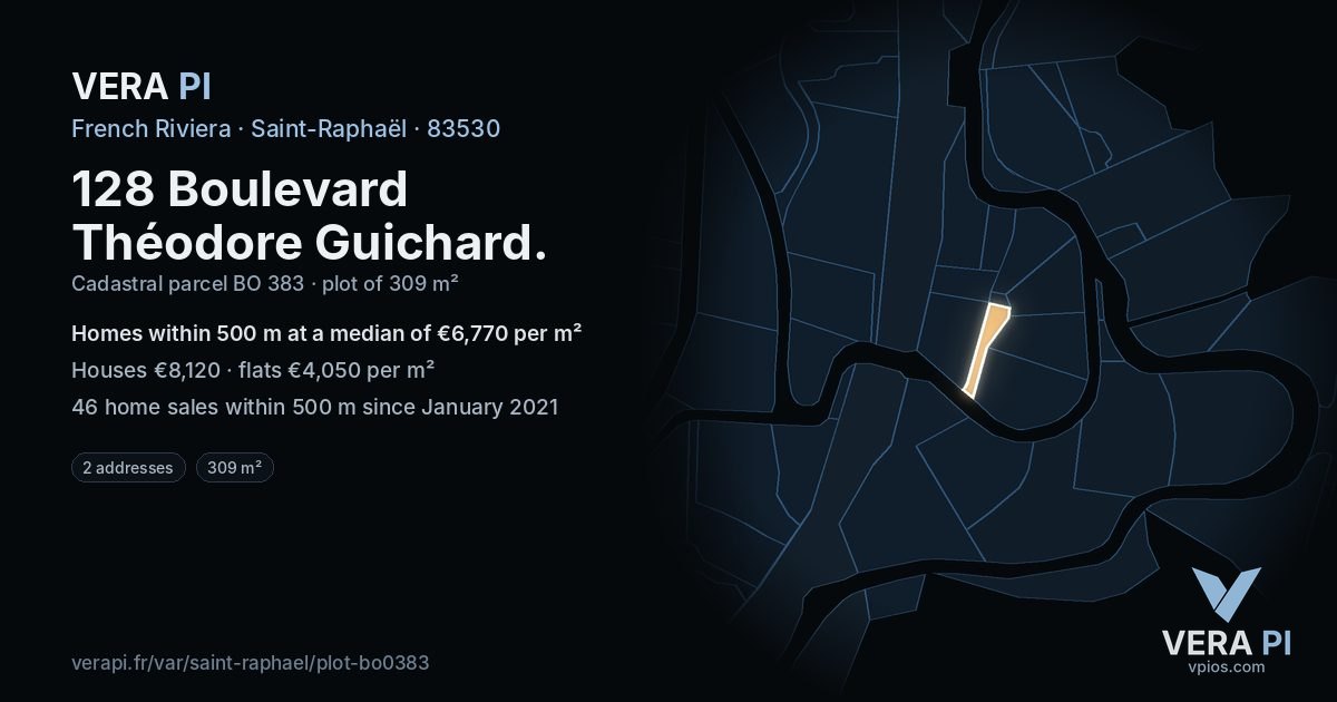 128 Boulevard Théodore Guichard, Saint-Raphaël at night – the plot lit, the parcels around coloured by the prices near them