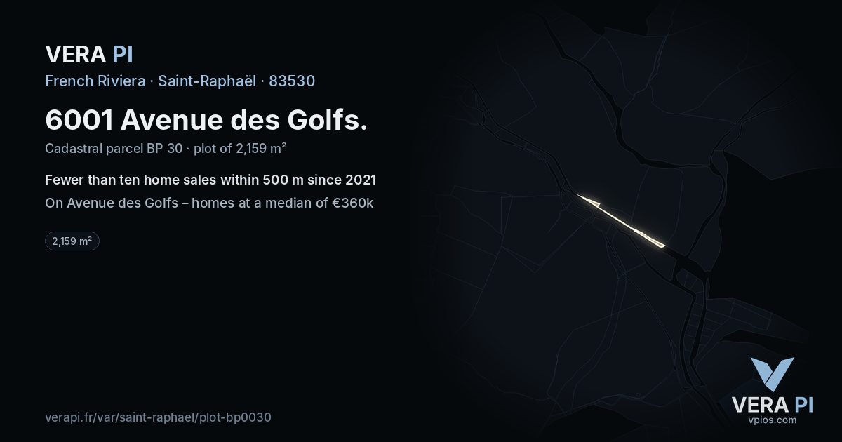 6001 Avenue des Golfs, Saint-Raphaël at night – the plot lit, the parcels around coloured by the prices near them