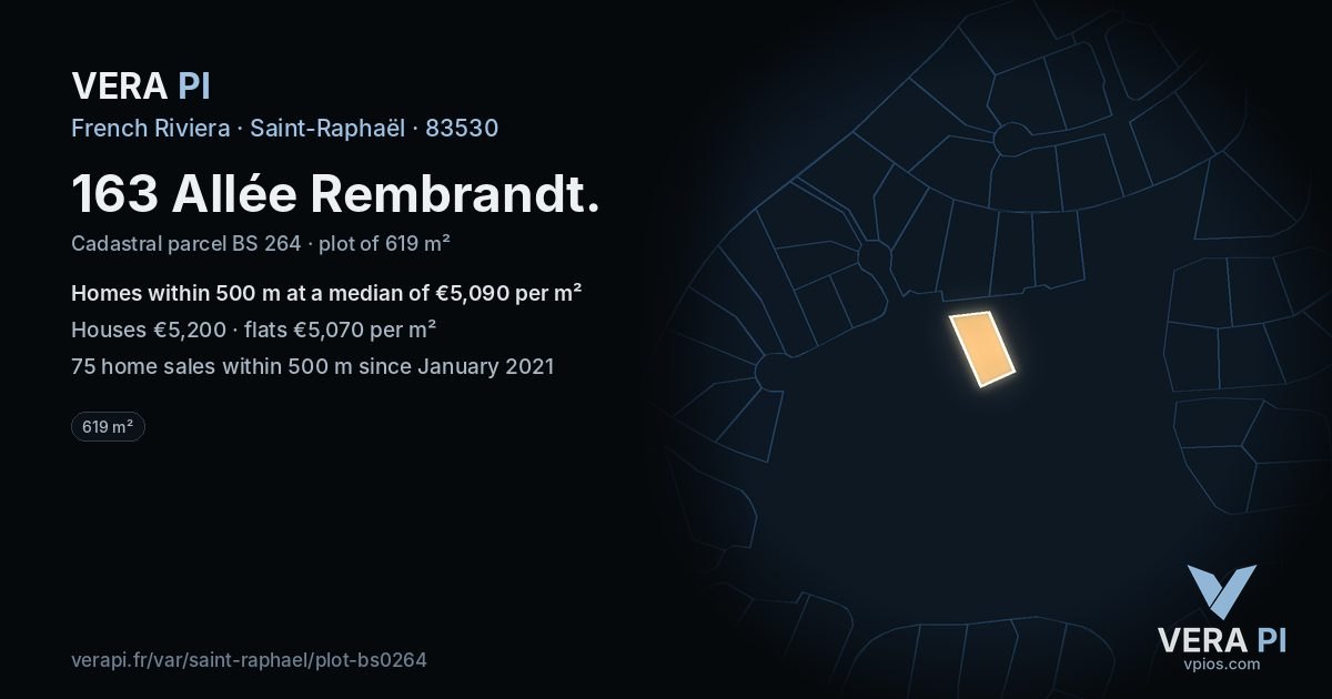 163 Allée Rembrandt, Saint-Raphaël at night – the plot lit, the parcels around coloured by the prices near them