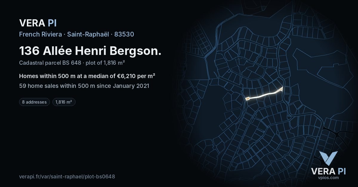 136 Allée Henri Bergson, Saint-Raphaël at night – the plot lit, the parcels around coloured by the prices near them