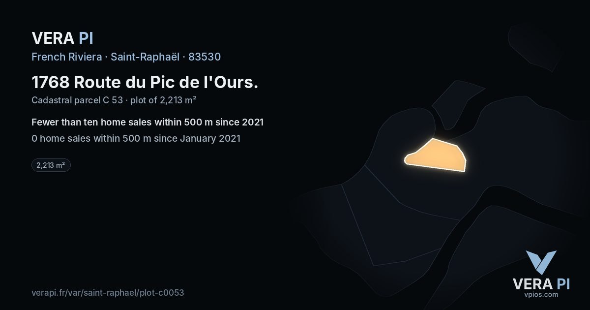 1768 Route du Pic de l'Ours, Saint-Raphaël at night – the plot lit, the parcels around coloured by the prices near them
